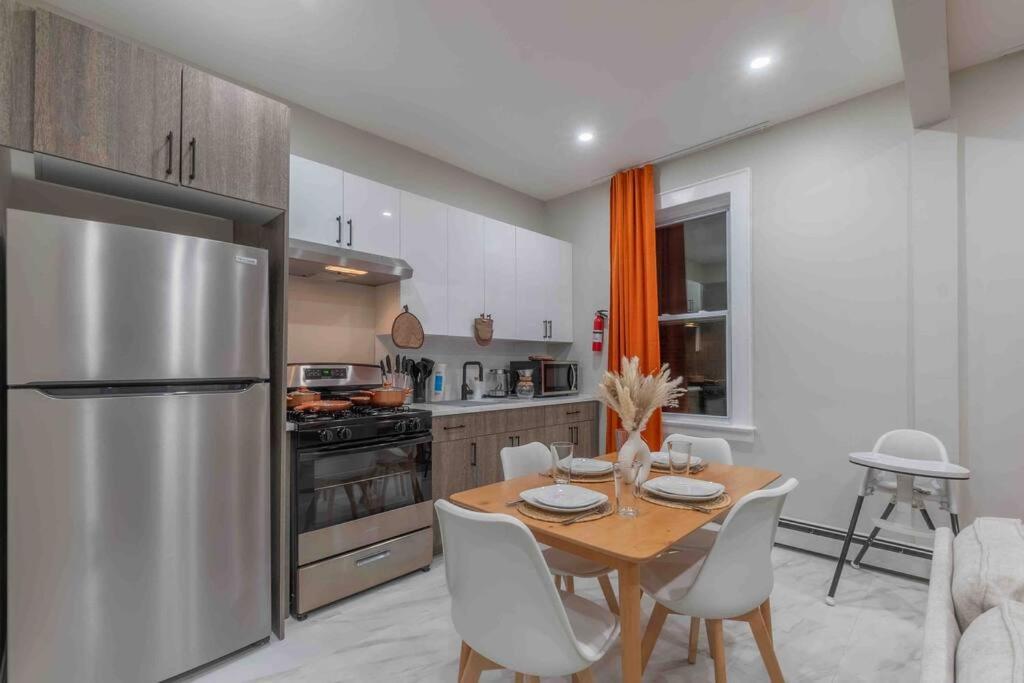 Apartamento Pumpkin Premise By Airport, 5 Beds, Sleeps 8, Book 7 Days, Get 20 Percent Off Newark Exterior foto