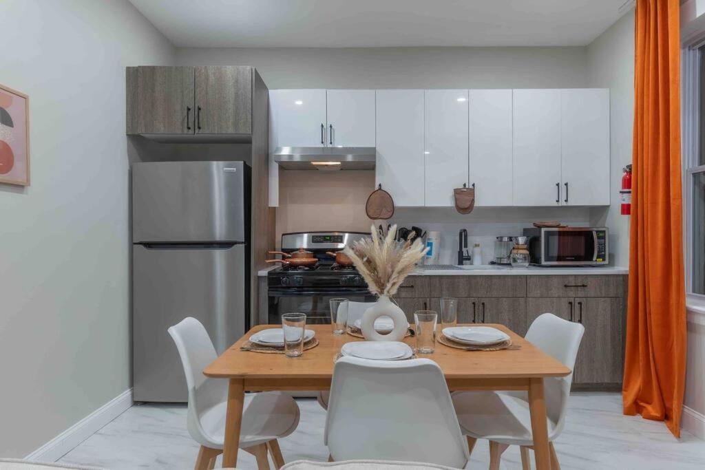 Apartamento Pumpkin Premise By Airport, 5 Beds, Sleeps 8, Book 7 Days, Get 20 Percent Off Newark Exterior foto