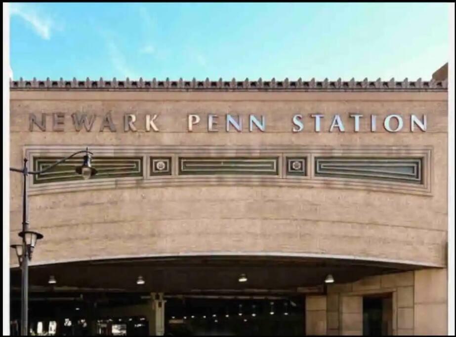 Apartamento Pumpkin Premise By Airport, 5 Beds, Sleeps 8, Book 7 Days, Get 20 Percent Off Newark Exterior foto