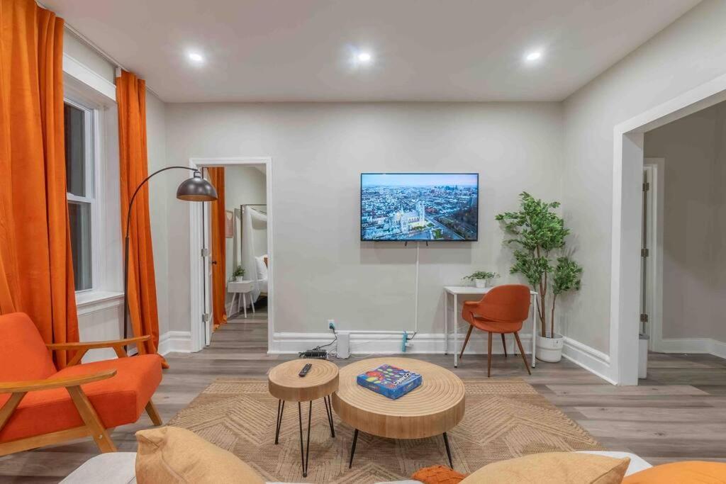 Apartamento Pumpkin Premise By Airport, 5 Beds, Sleeps 8, Book 7 Days, Get 20 Percent Off Newark Exterior foto